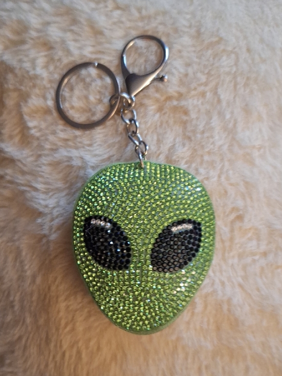Accessories - Green Alien Rhinestone Key Chain With Silver Hardware